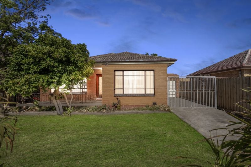 33 Mount View Road, Thomastown