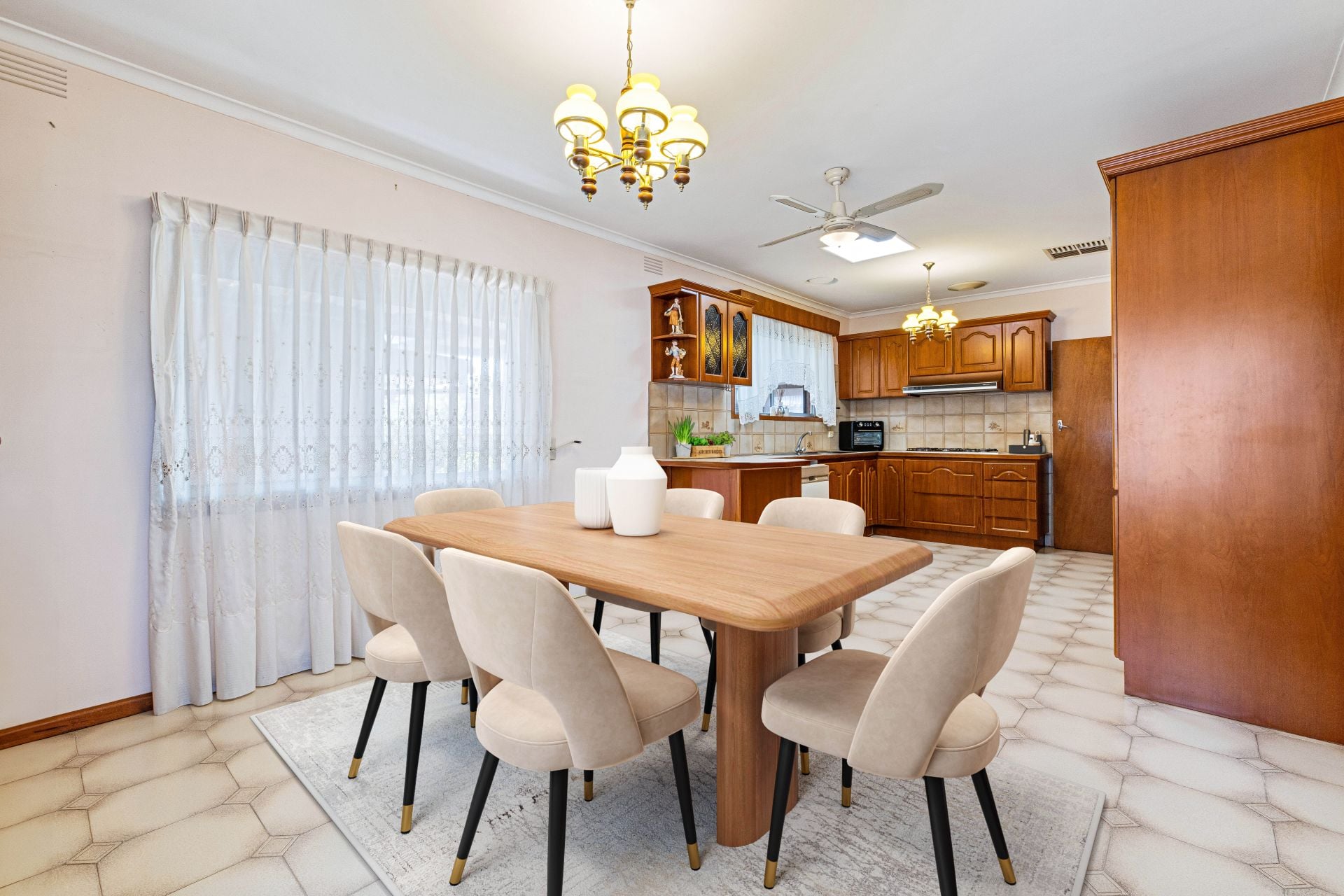 Comfortable Family Living With Outdoor Appeal In A Prime Lalor Pocket