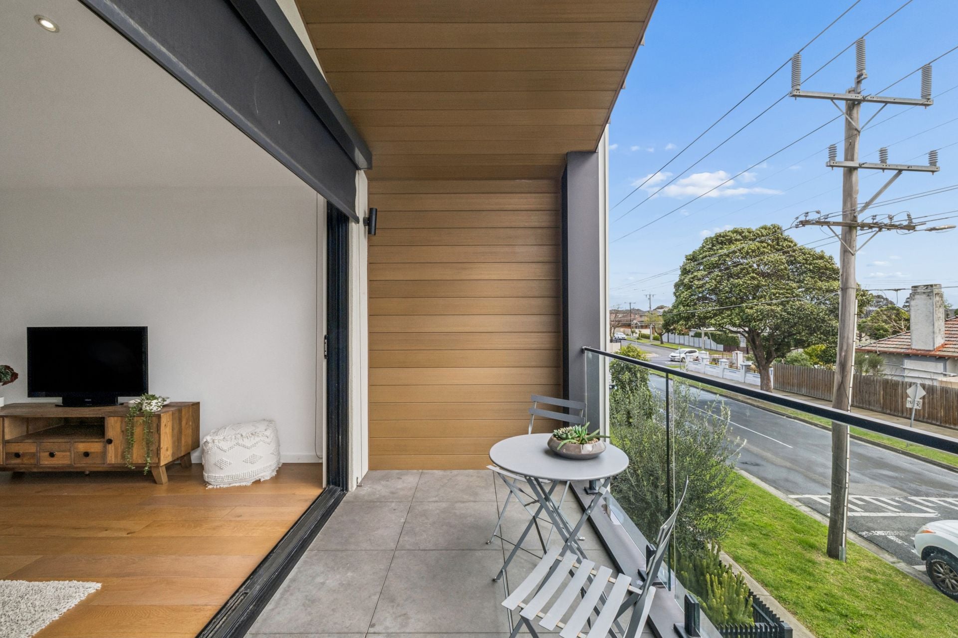 Low-Maintenance Luxury In A Prized Reservoir Location