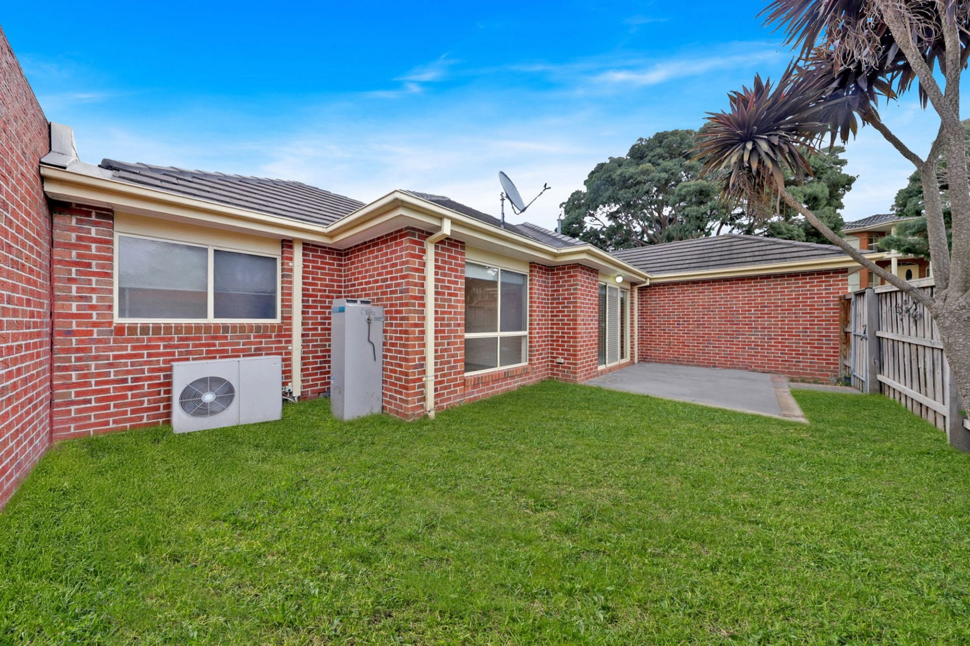 Stylish Modern Living in Prime Location!