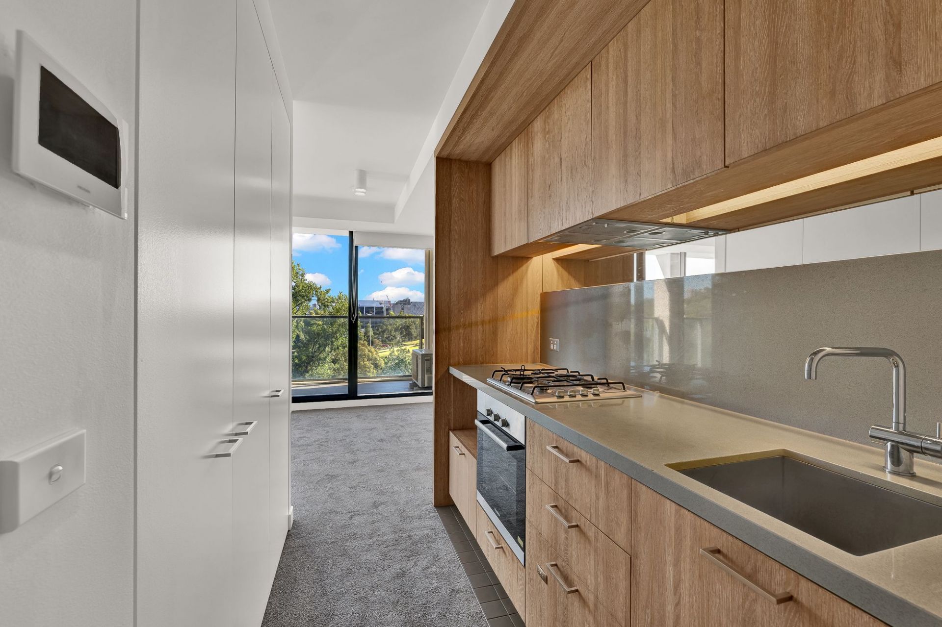 705/50 Claremont Street, South Yarra, South Yarra - Thumbnail 3