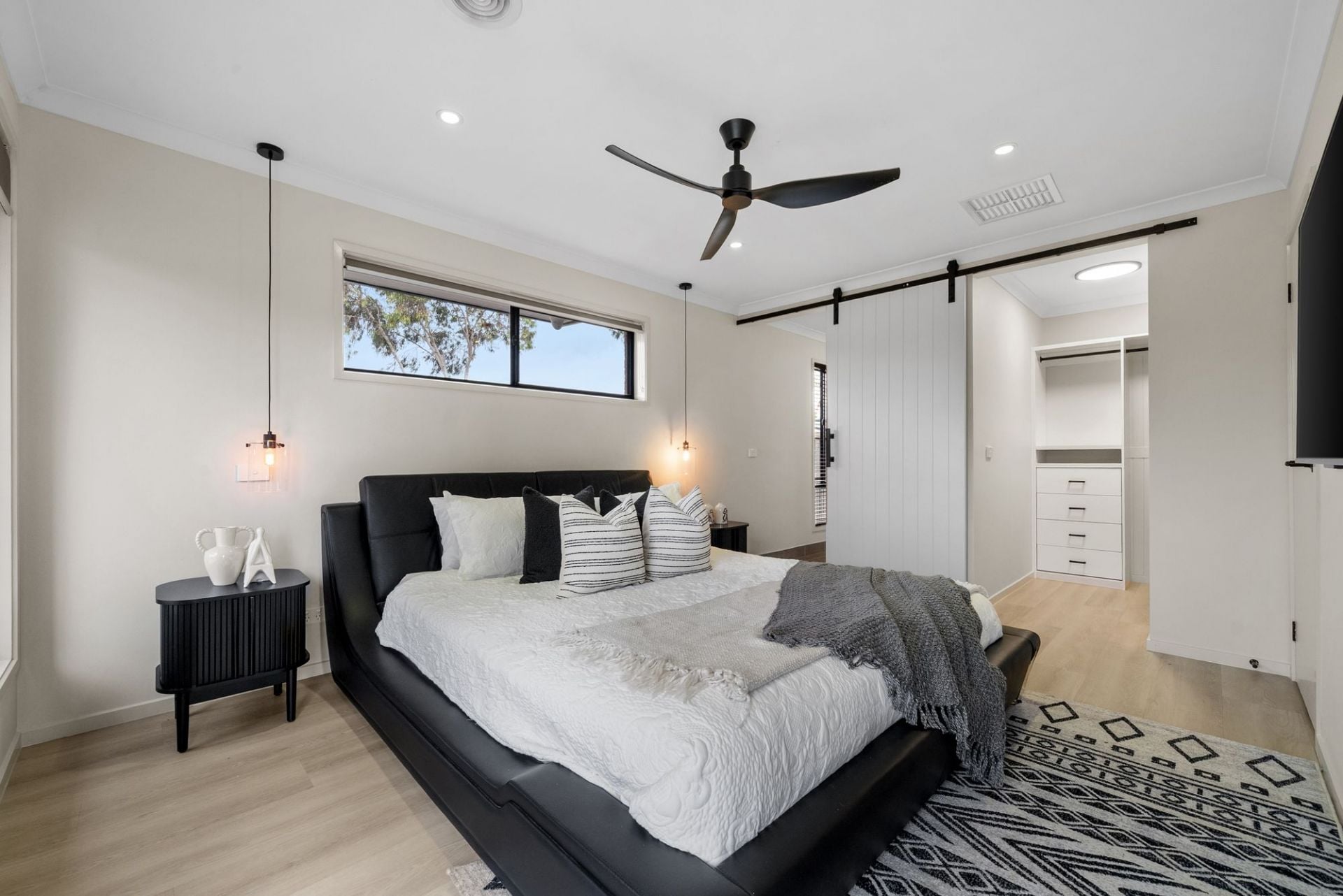 DISPLAY HOME STANDARDS