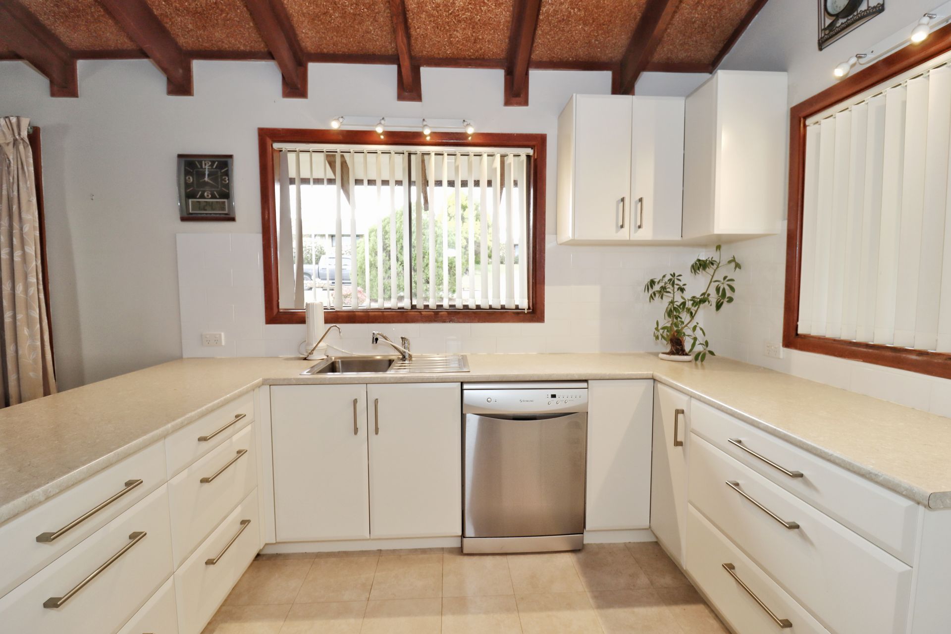 6 Taronga Drive, COWRA, Cowra - Thumbnail 6