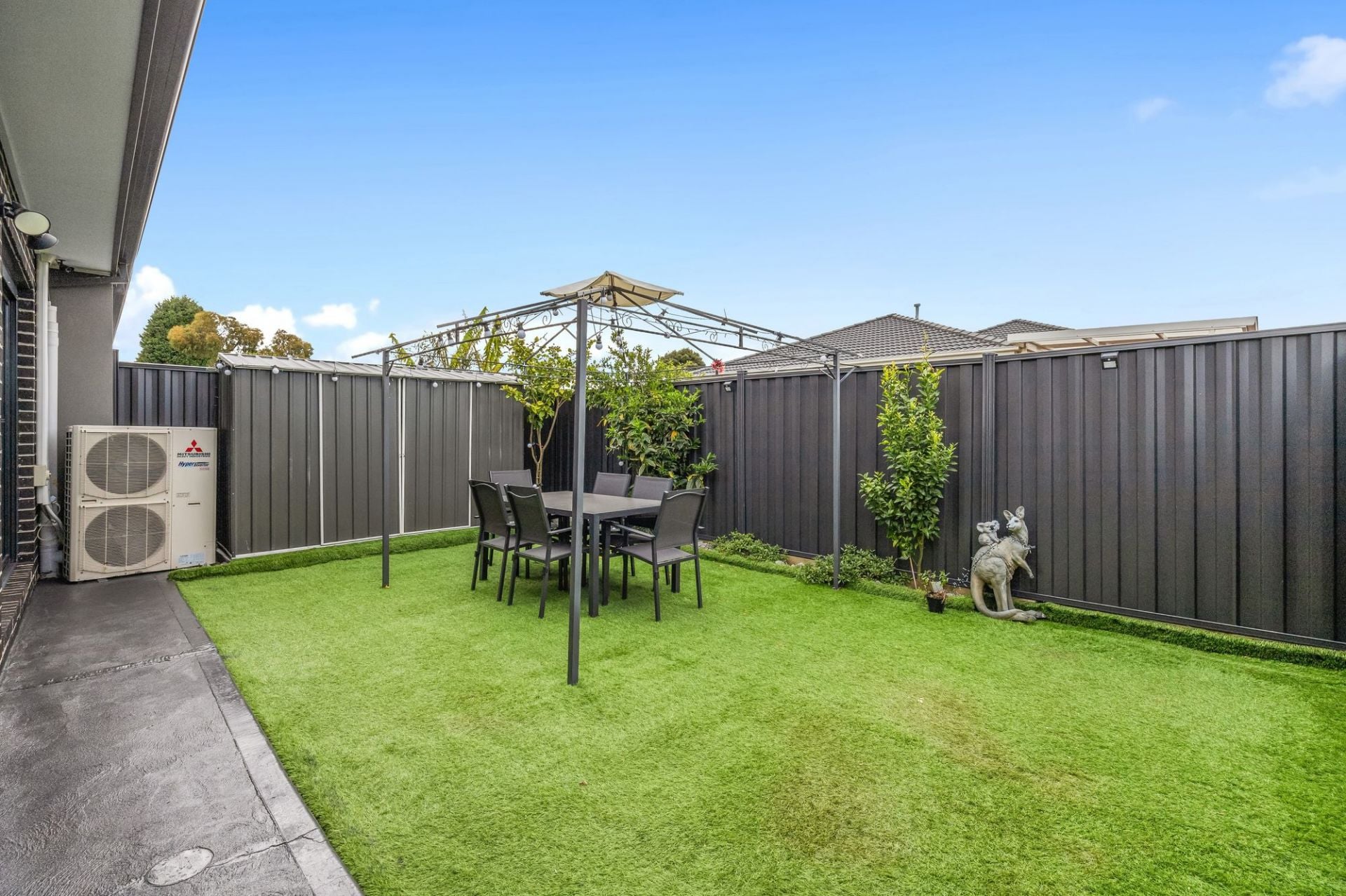 Stylish, Modern Living in a Prime Lalor Location