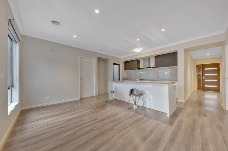 6 Meadowcroft Road, Wollert