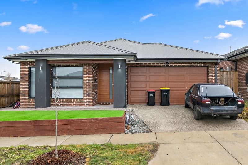 17 Nankeen Loop, Beveridge