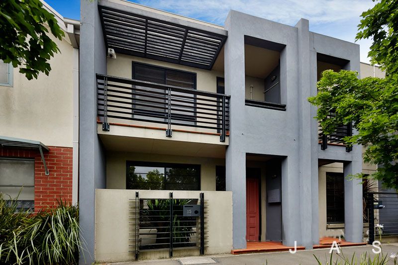 15 Goldsbrough Walk Kensington VIC, Kensington - Thumbnail 2