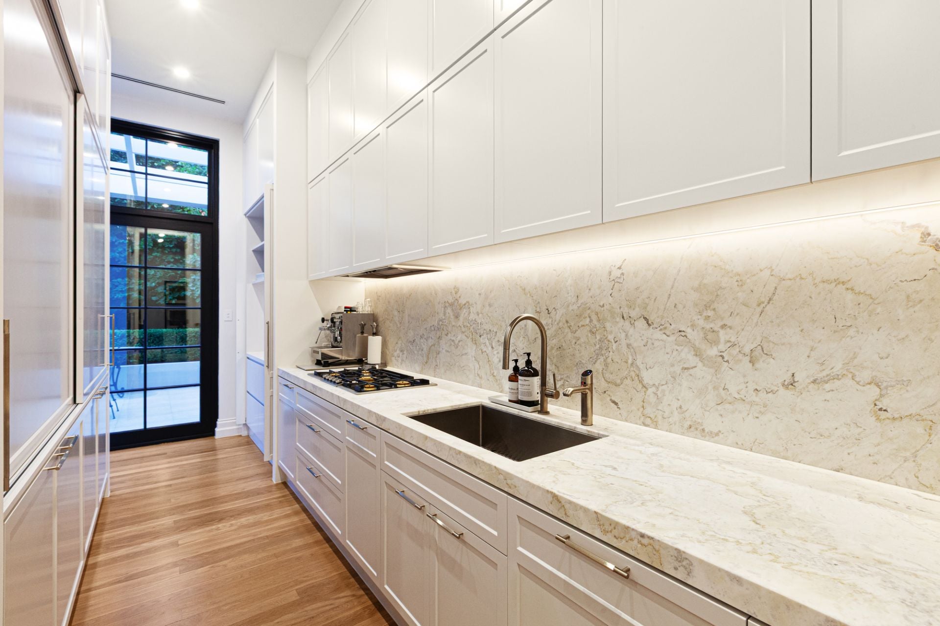 7 Dunraven Avenue, Toorak, Toorak - Thumbnail 8