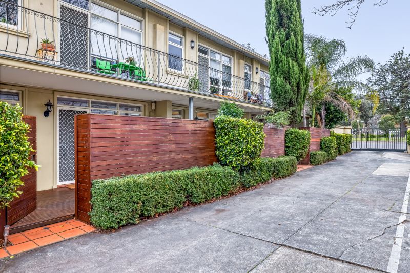 3/70 Collins Street, Thornbury