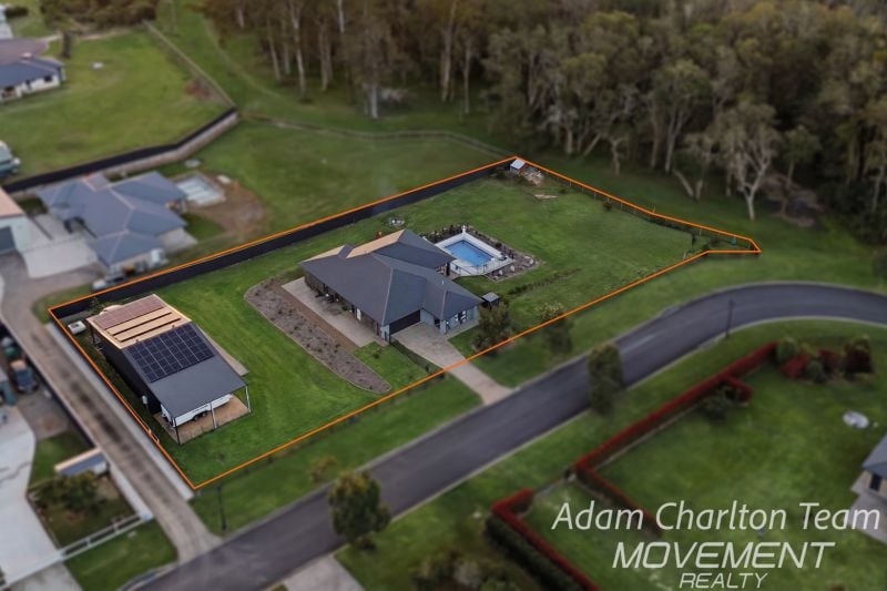 9 Burrawang Close Caboolture QLD, Caboolture - Image 1