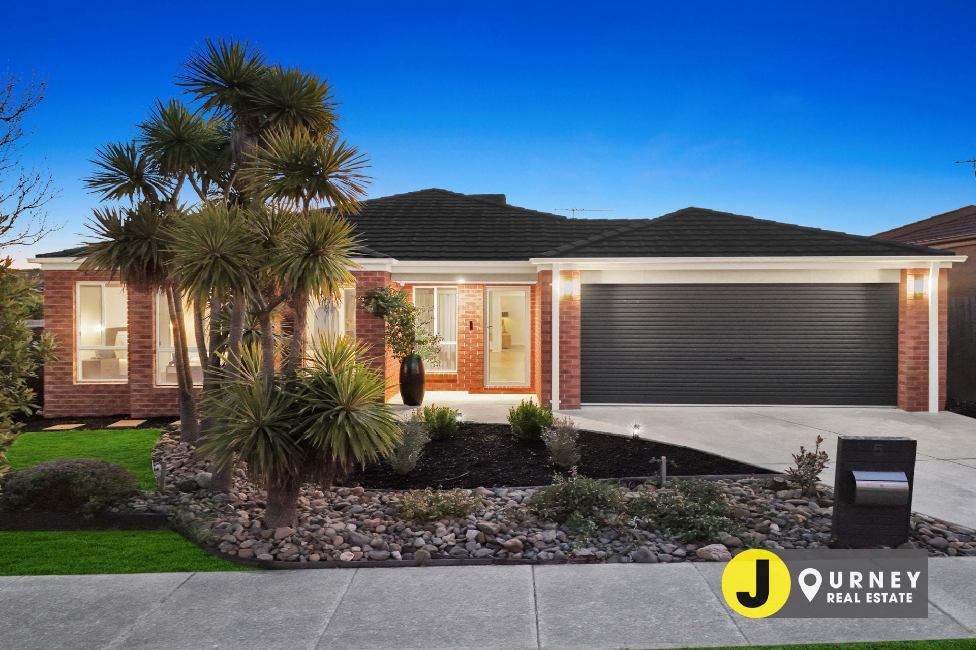 5 Wordsworth Drive Berwick VIC, Berwick - Image 1