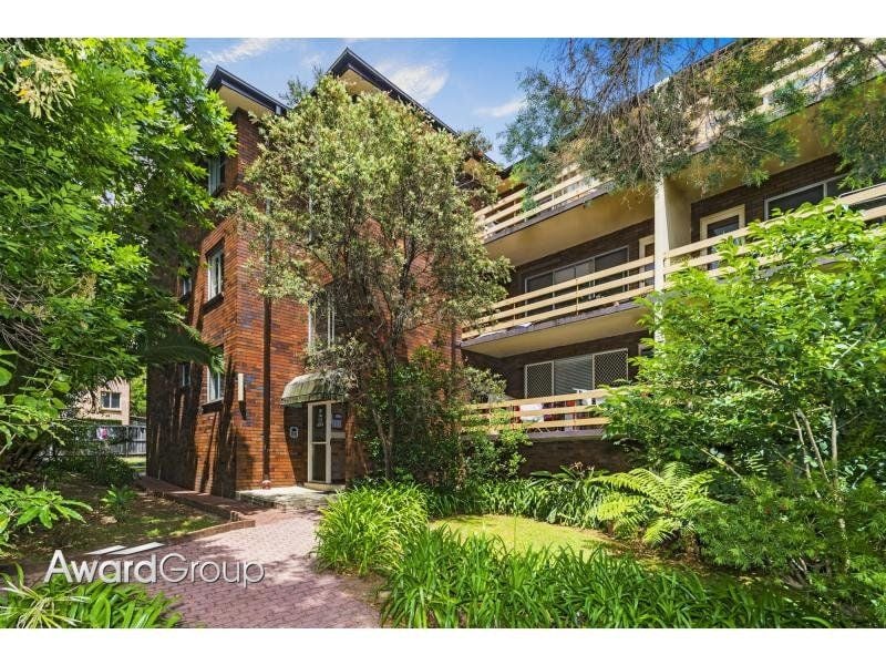 1/9A Cambridge Street GLADESVILLE NSW