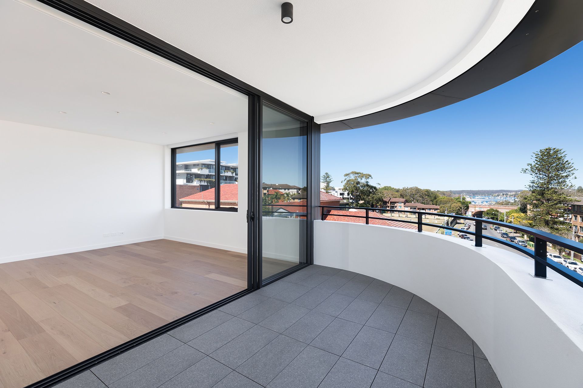 201/2a Wilbar Avenue CRONULLA 2230