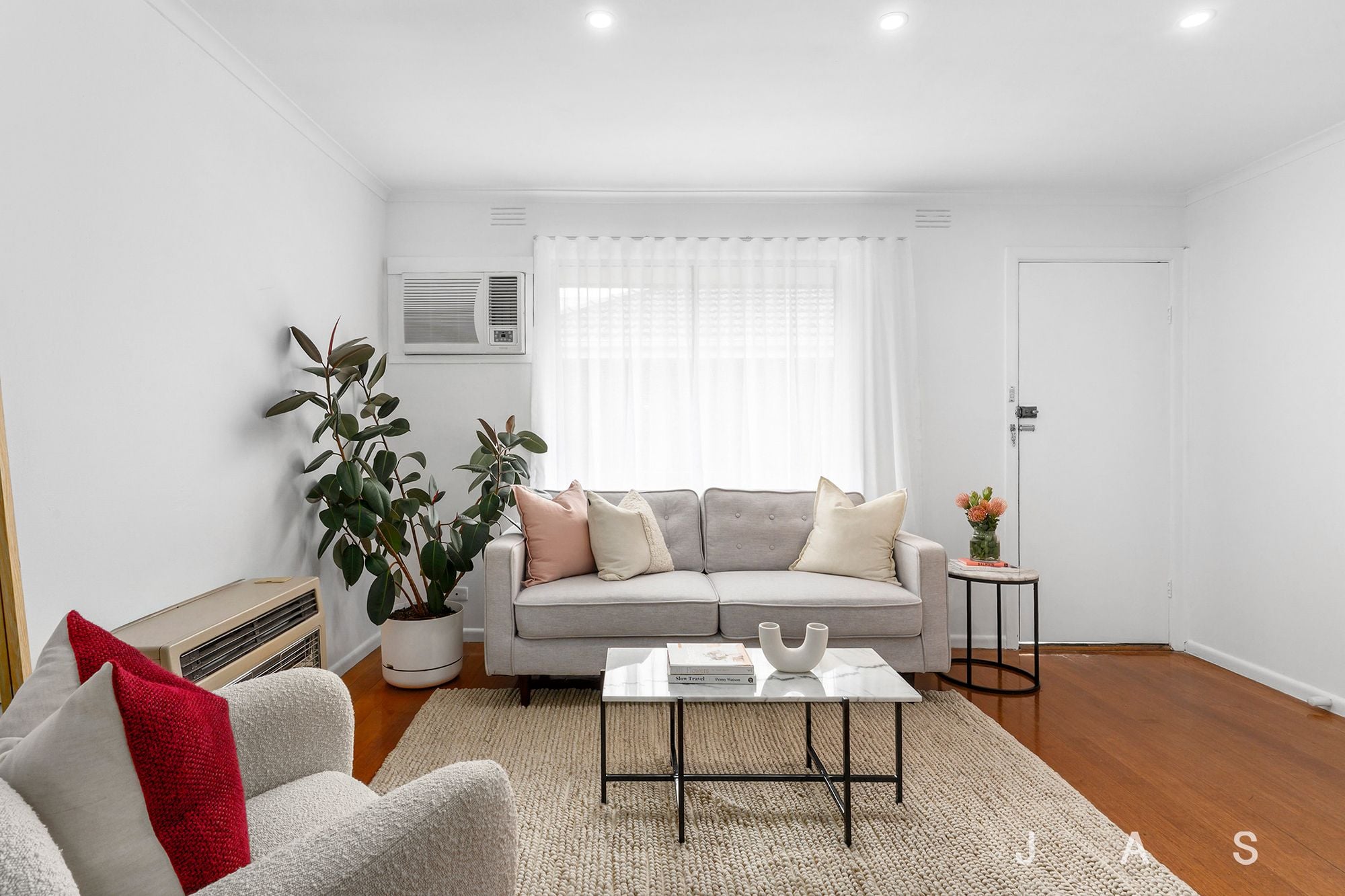 1/10 Barnet Street, Yarraville, Yarraville - Thumbnail 2