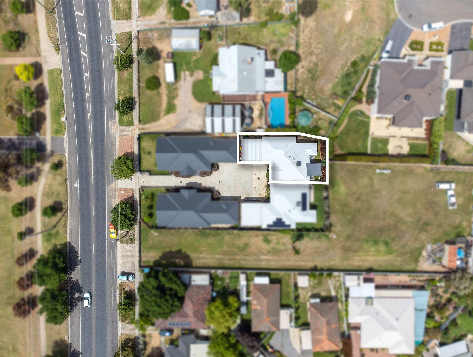 2/96B MacKenzie Street, Golden Square, Golden Square, Golden Square - Thumbnail 3