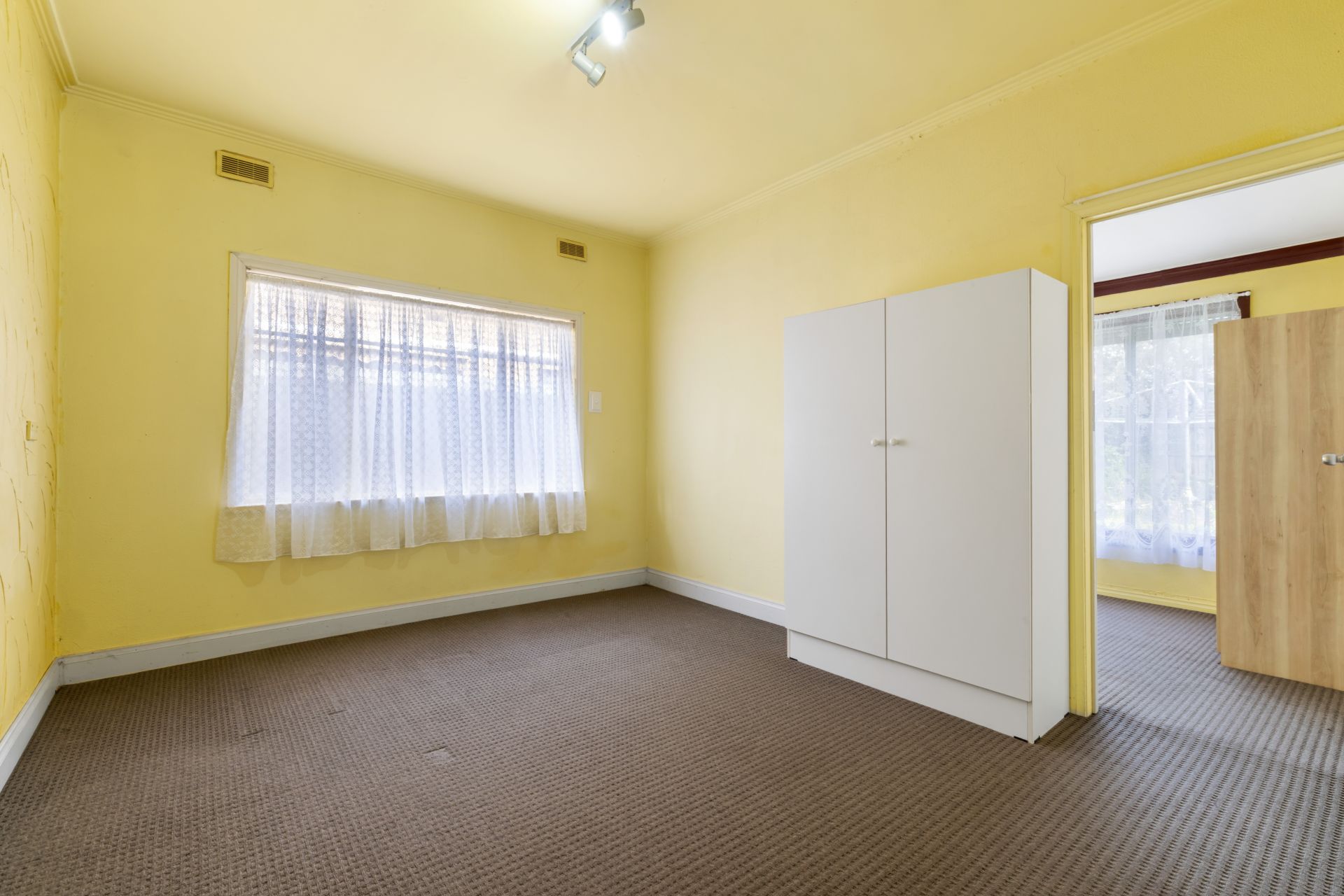 Spacious family home!