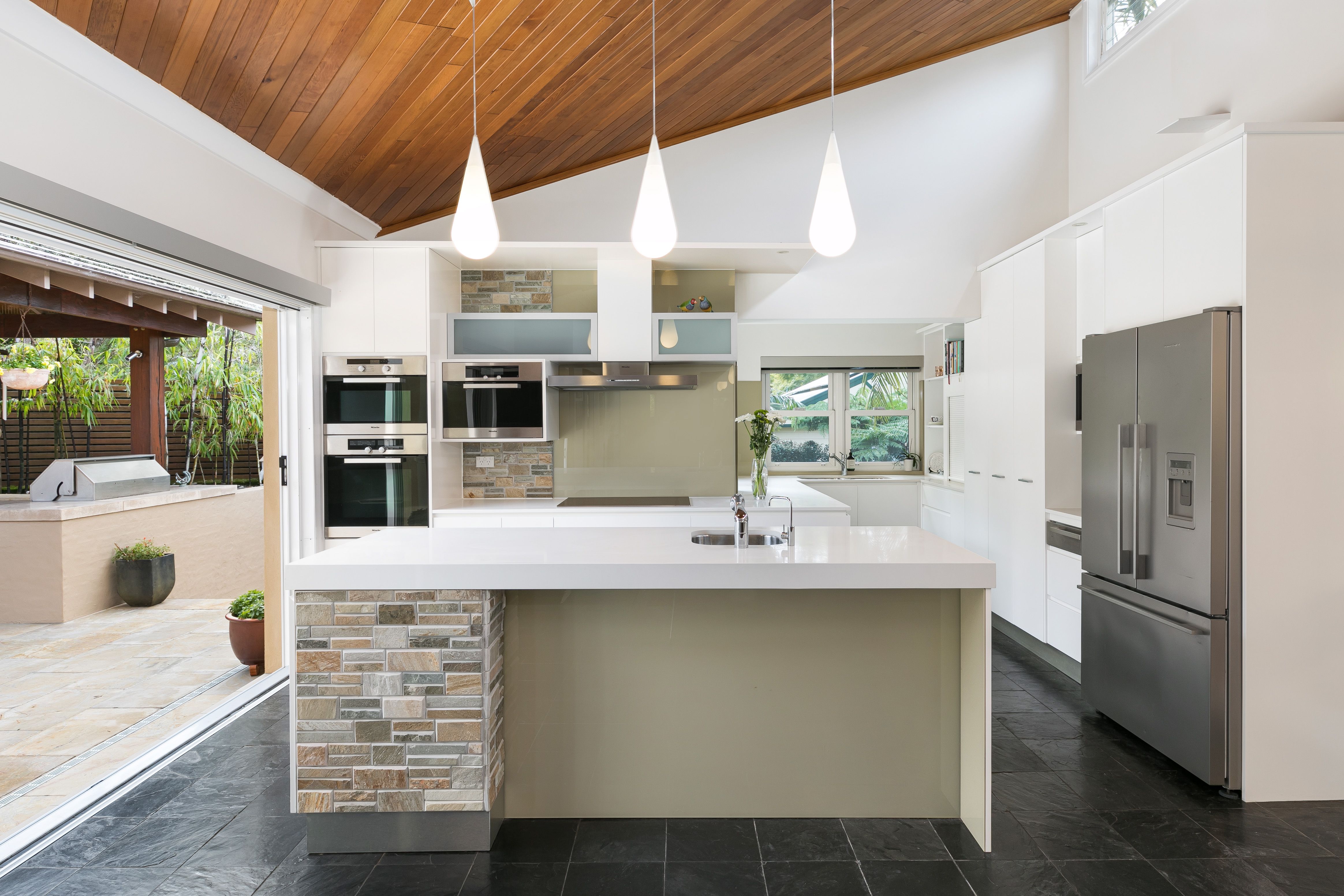 2A Bruce Avenue, CARINGBAH SOUTH, Caringbah South - Thumbnail 4