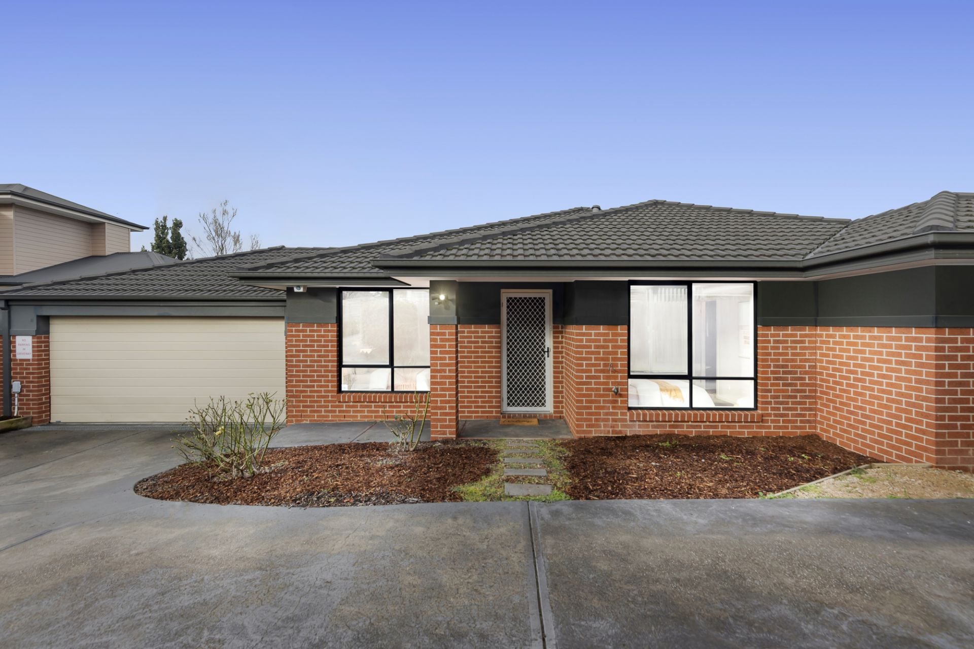 2/3 Stradbroke Road BORONIA VIC, Boronia - Image 1