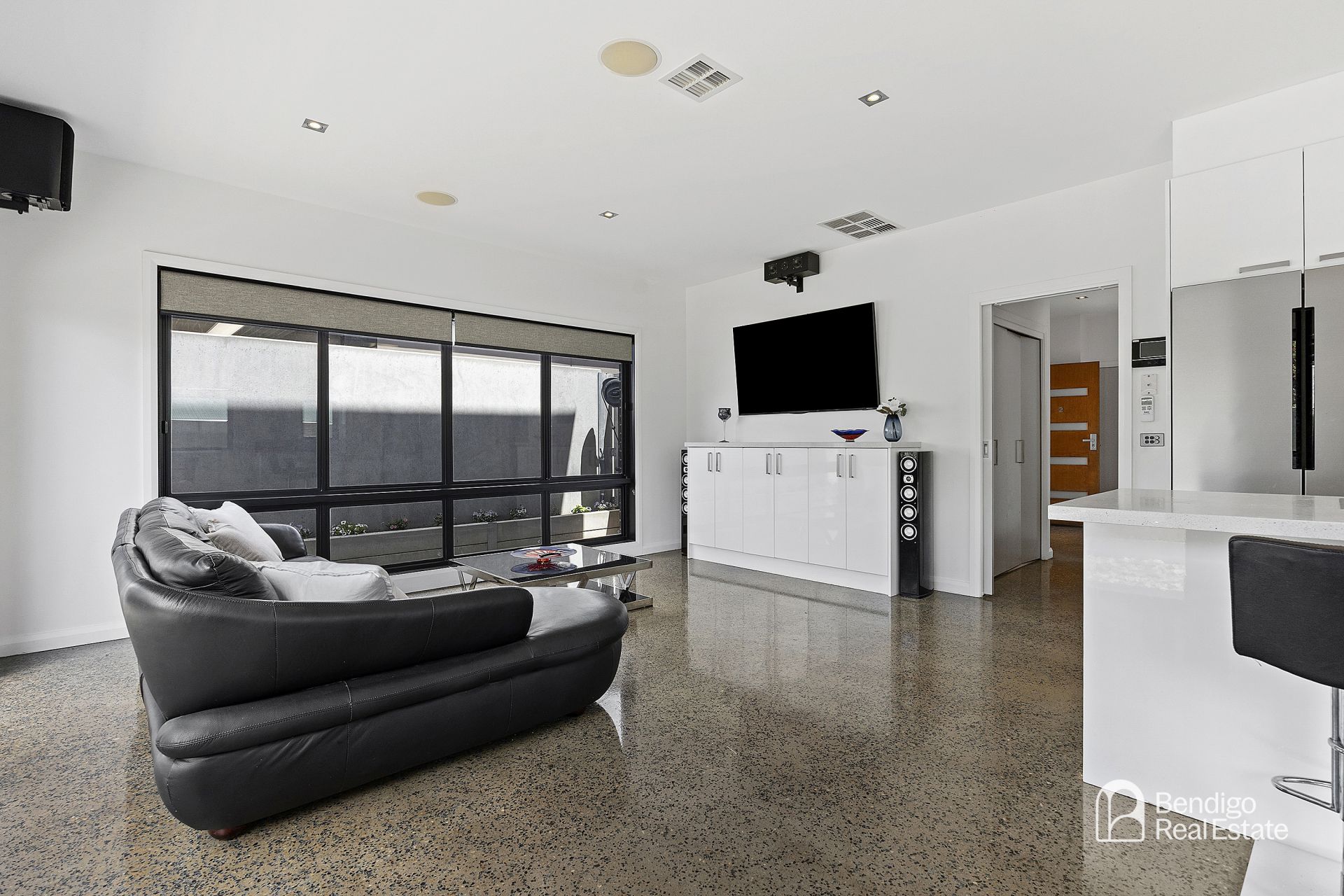 2/23A Nish Street Flora Hill VIC, Hill - Thumbnail 6