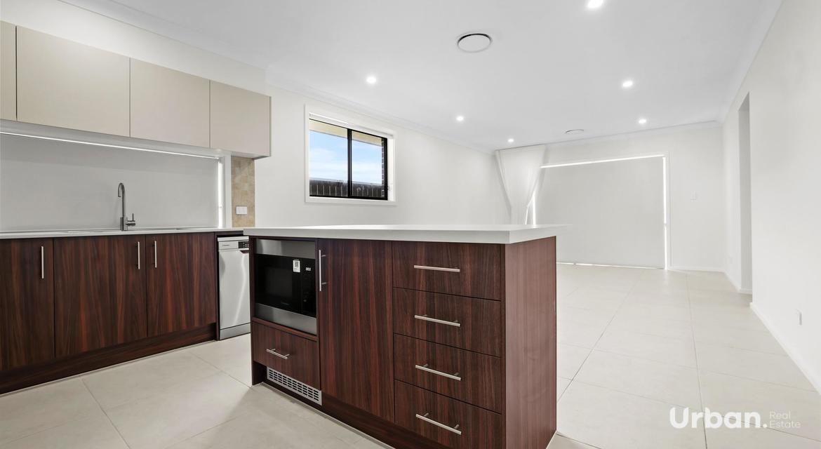 Austral 24 Caussade Crescent