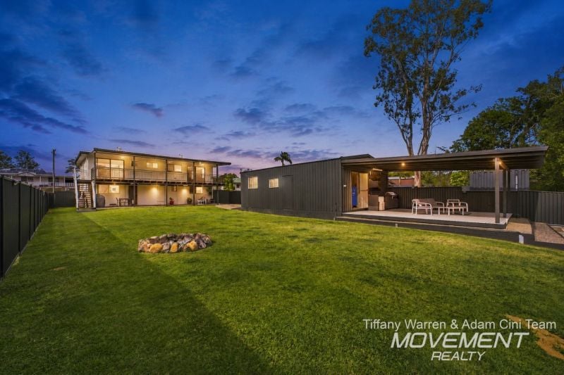Beachmere, Beachmere - Image 1