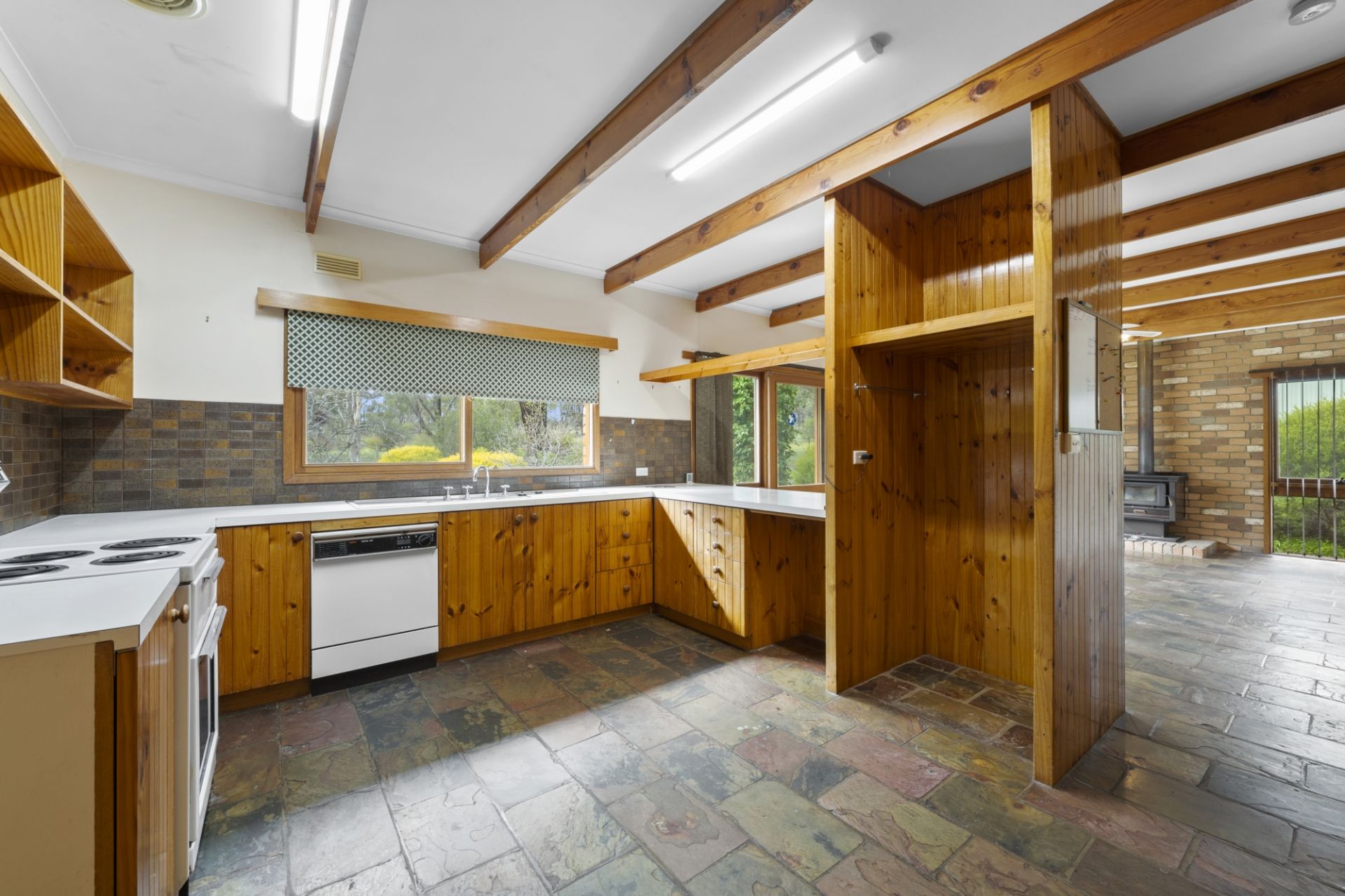 242 Dooleys Road, Maryborough - Thumbnail 7