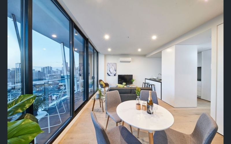 2502/89 Gladstone Street, South Melbourne