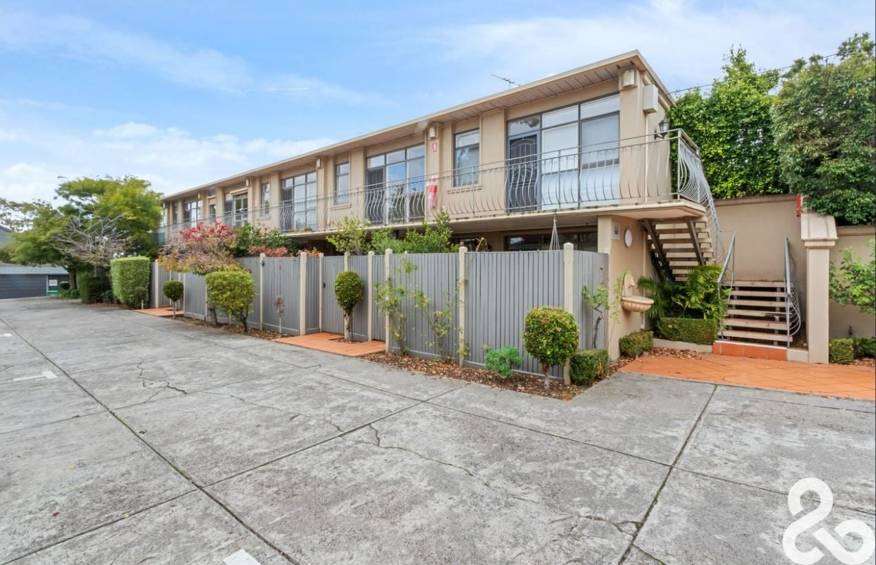 Modern Living Opposite Pender's Park