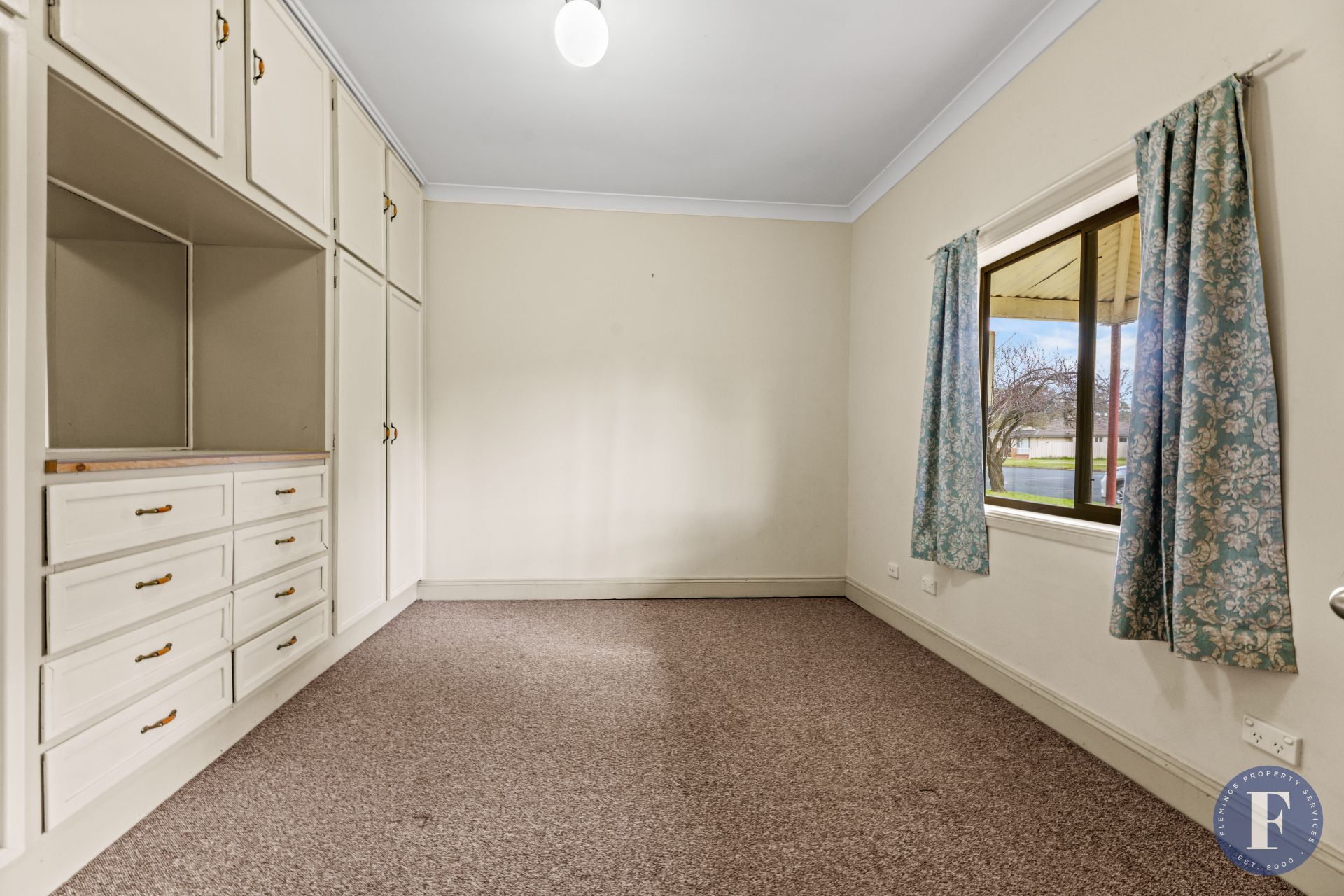 102 Thompson Street, Cootamundra NSW, Cootamundra - Thumbnail 4