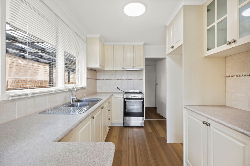 15 Cherry Court, Lalor