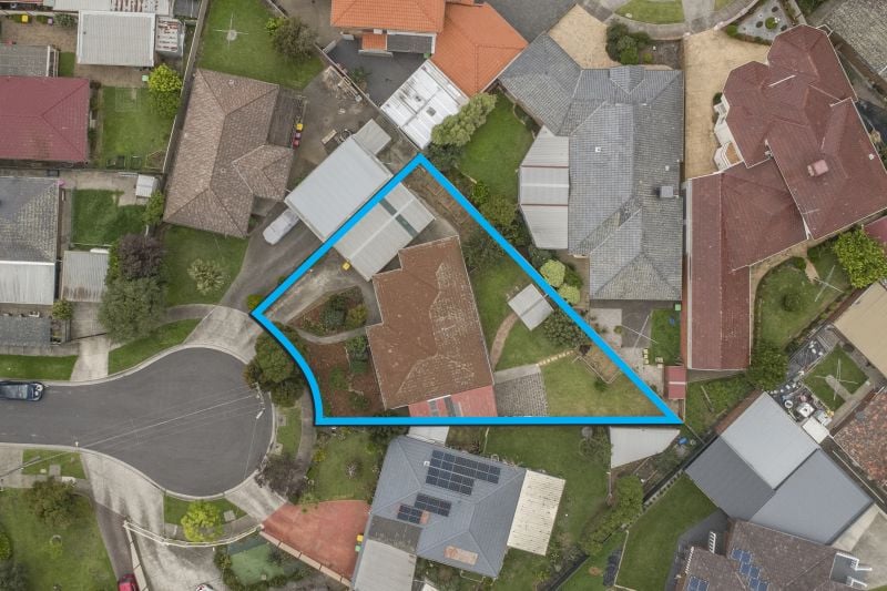 2 Glebe Place, Thomastown