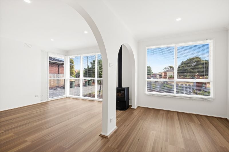 15 Cherry Court, Lalor