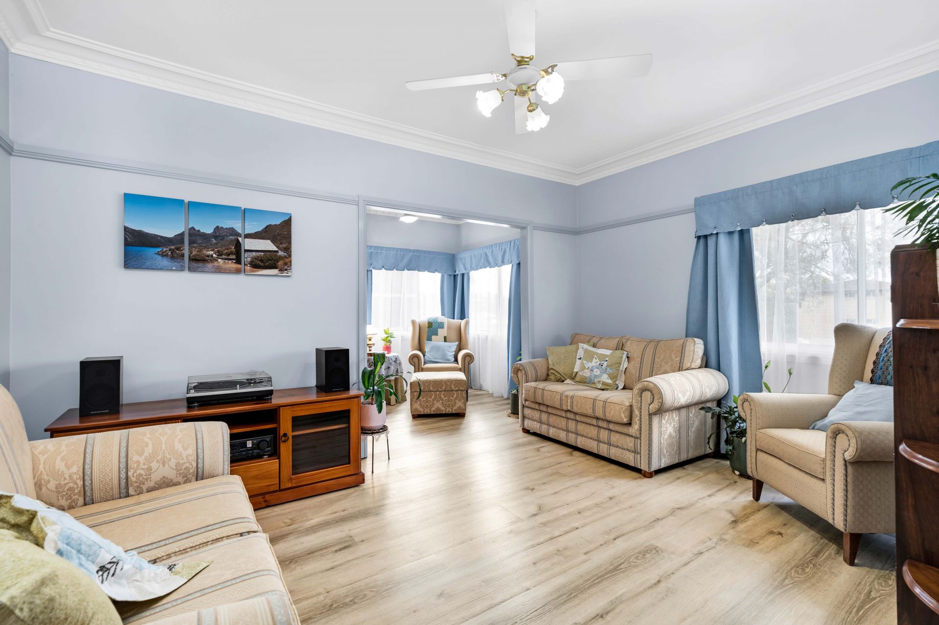 6 Hoddle Avenue, Campbelltown, Campbelltown - Thumbnail 7
