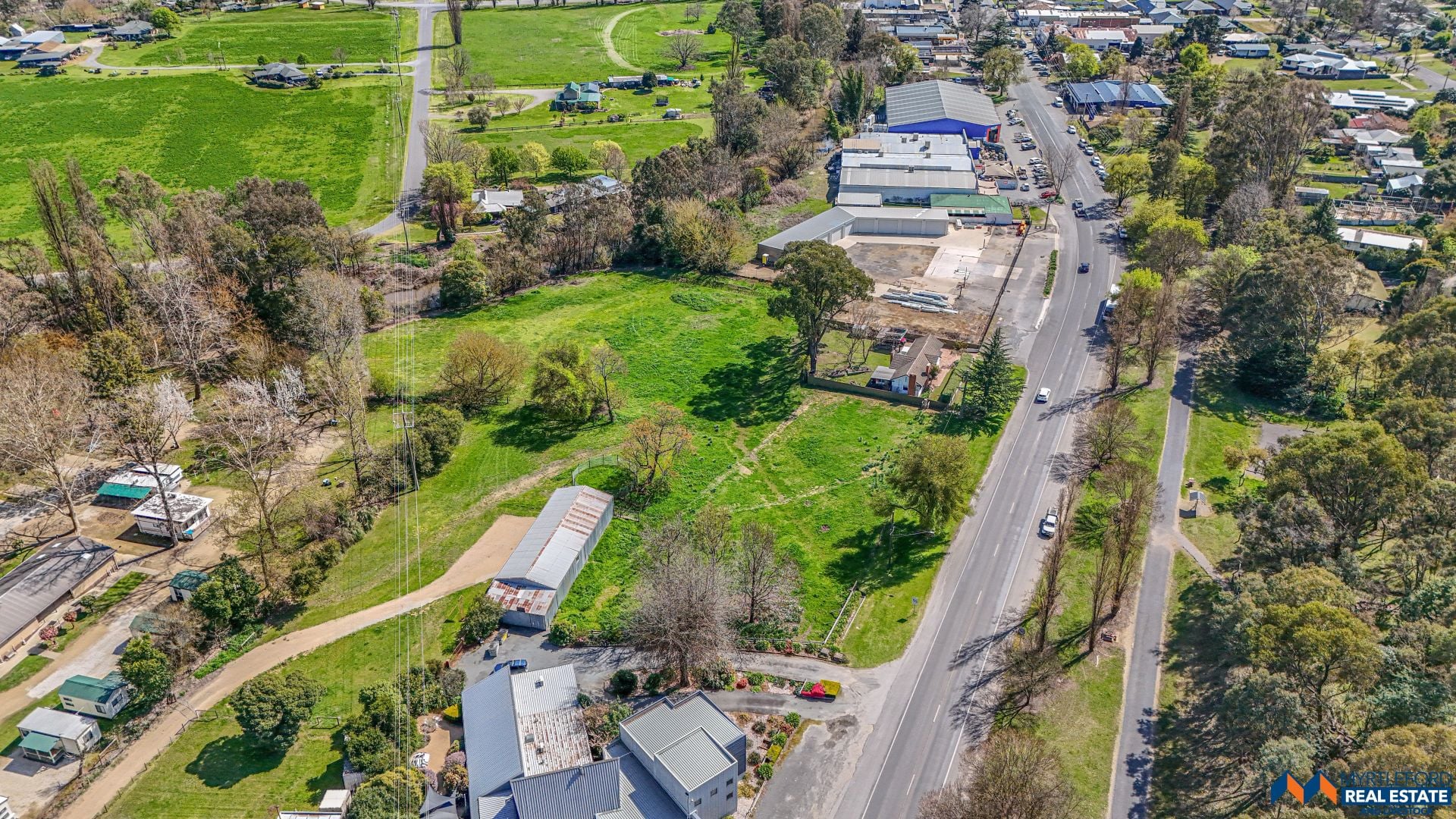 29 Myrtle Street, MYRTLEFORD, Myrtleford - Thumbnail 4