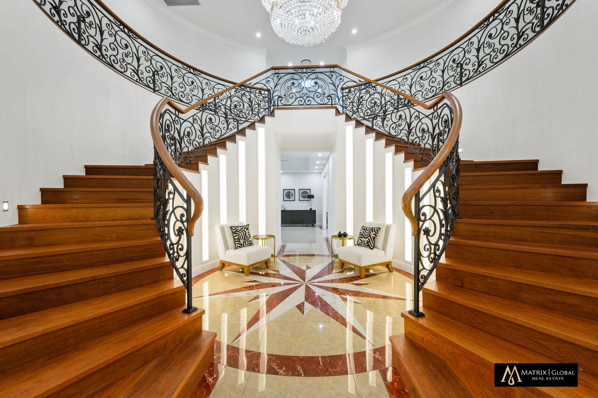 22 Erave Avenue, Runaway Bay - Thumbnail 3