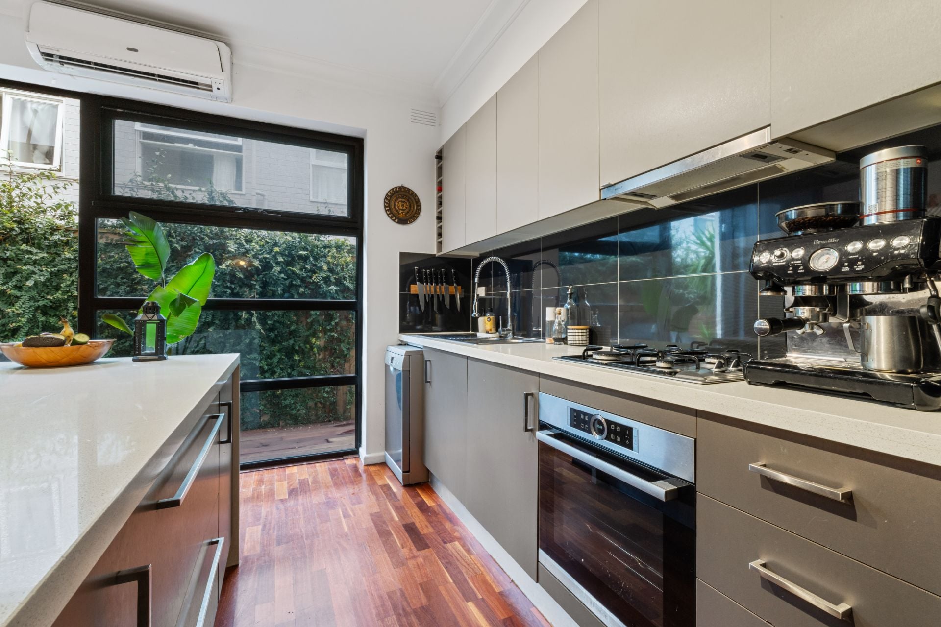 Modern Comfort Meets Indoor-Outdoor Living