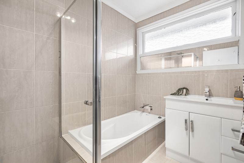 11 Bruce Street, Lalor