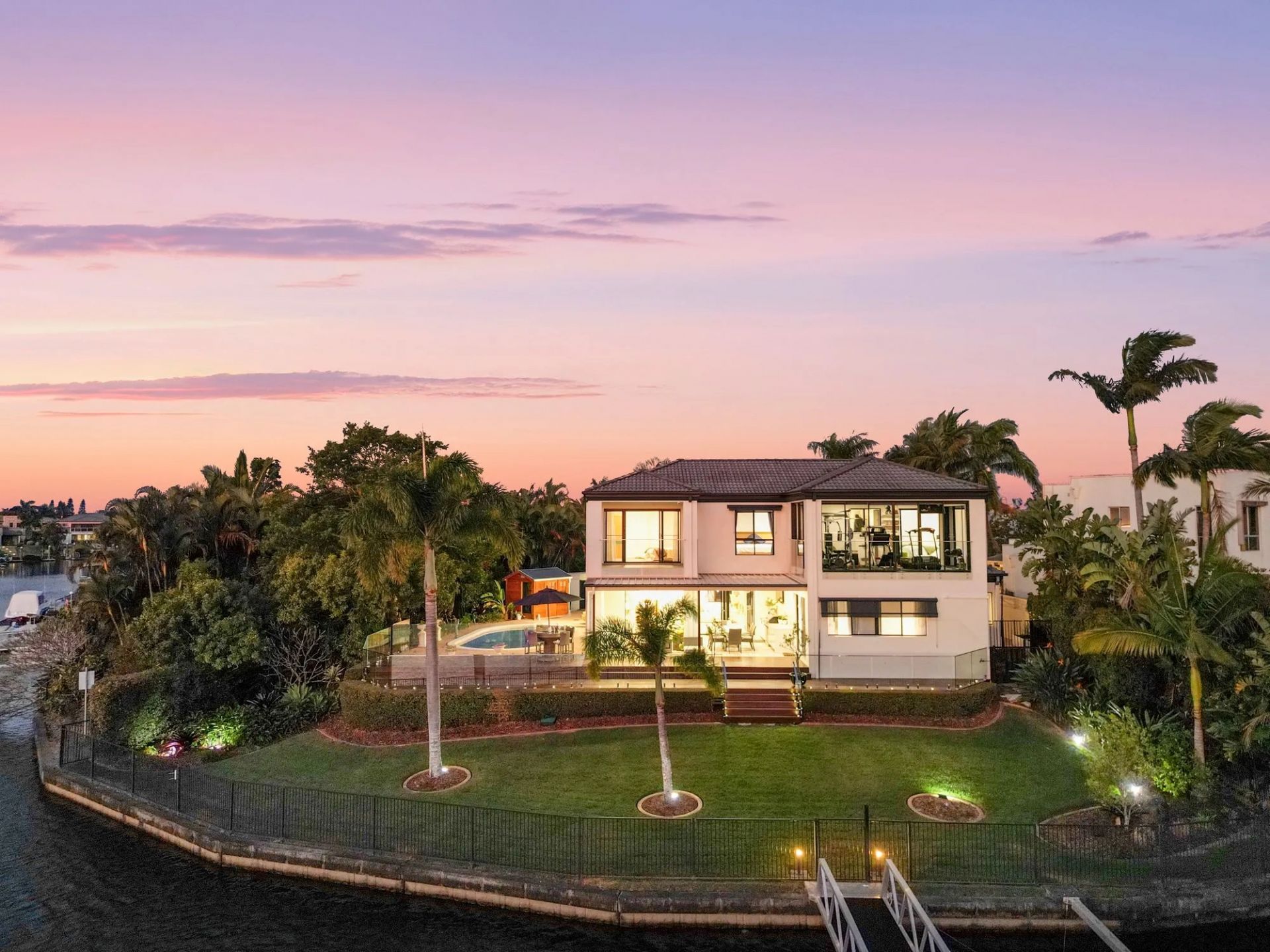 2122 Fernlea Close, Hope Island QLD 4212, Hope Island - Thumbnail 2