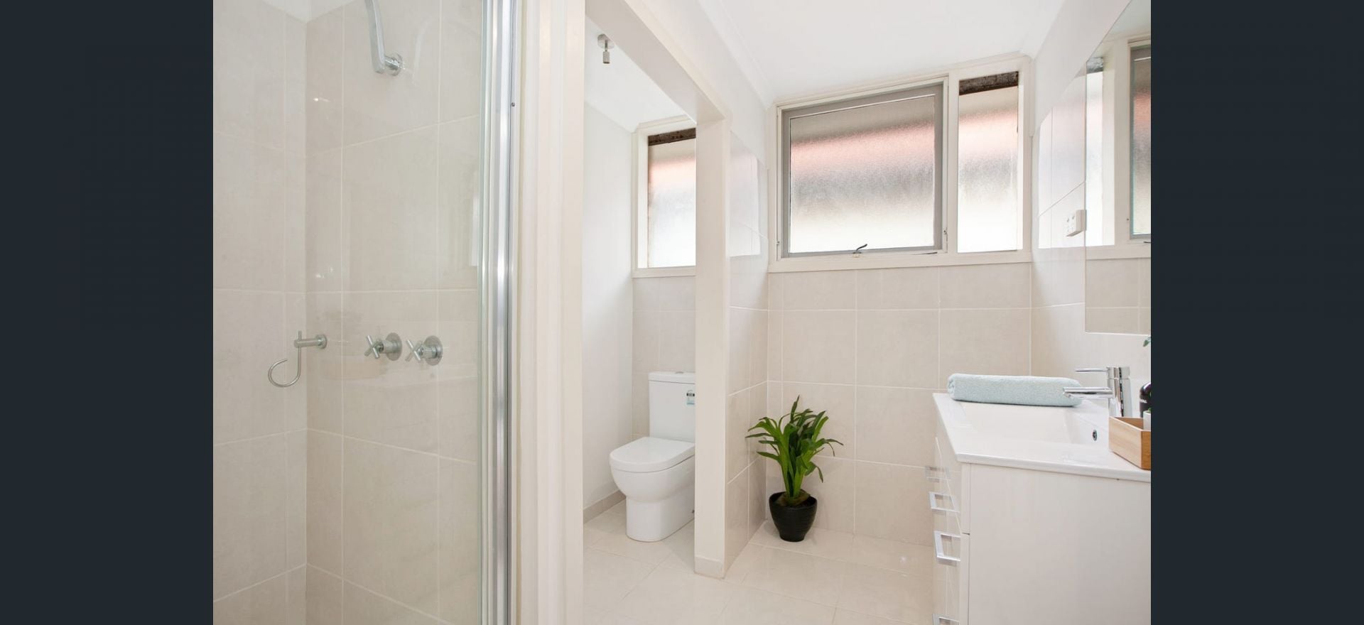 Effortless Living in the Heart of Reservoir