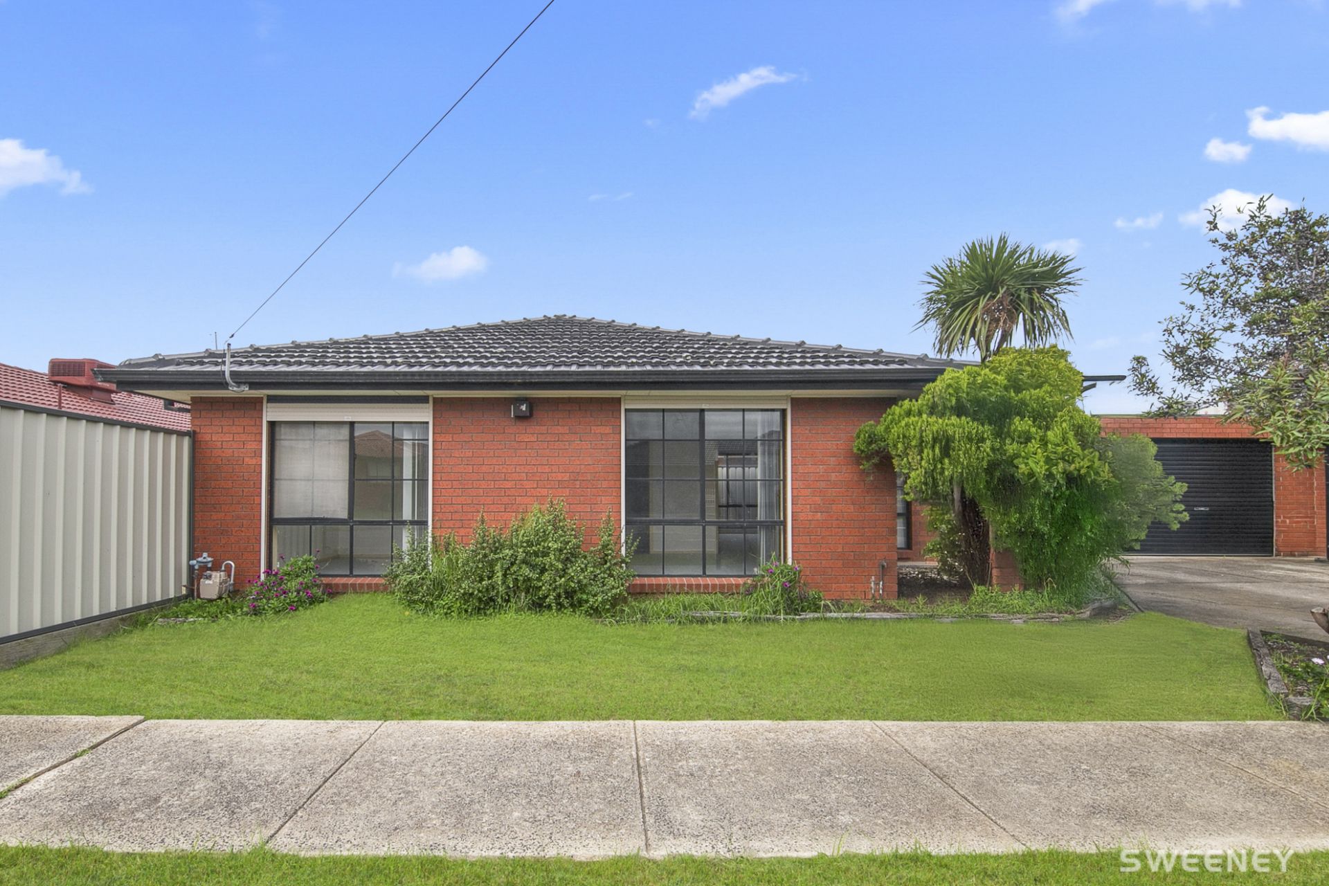 1/24 Newham Way, Altona Meadows - Thumbnail 2