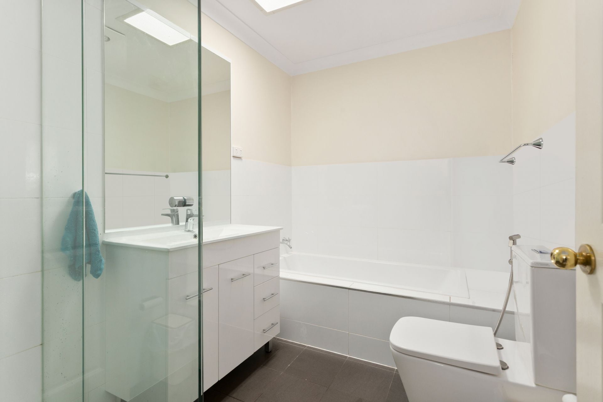 3/41 New Dapto Road, Wollongong, Wollongong - Thumbnail 2