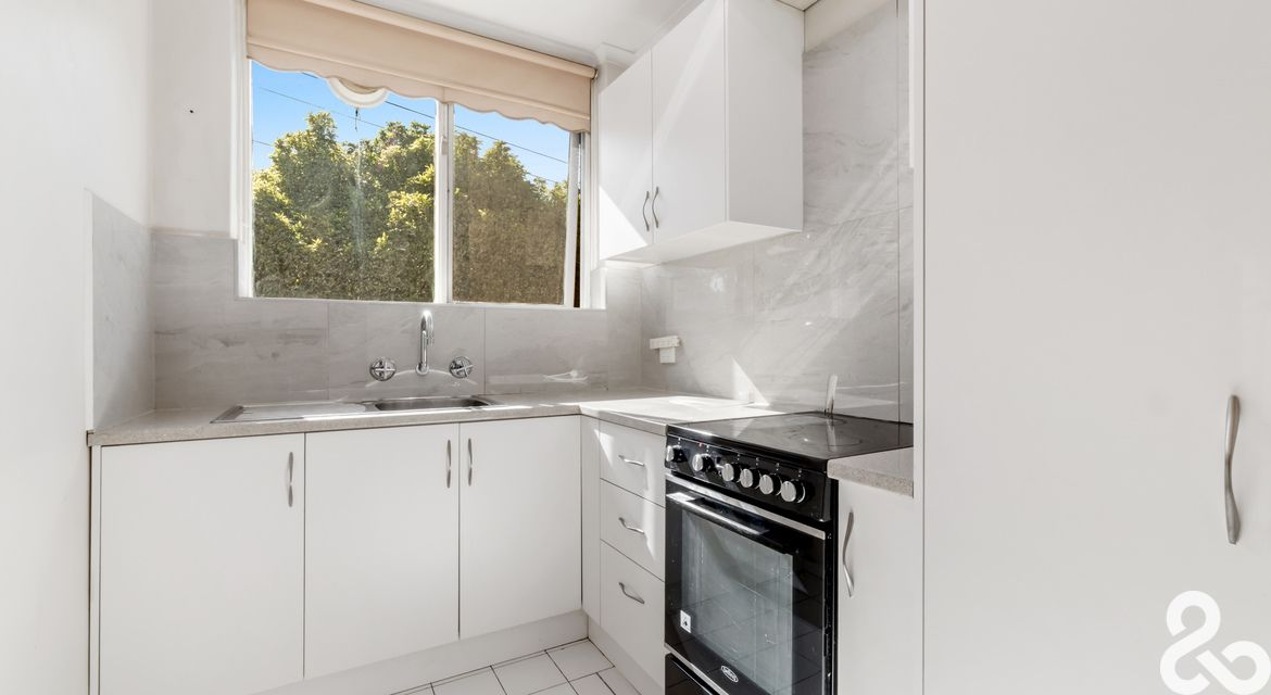 Stylish Inner-City Apartment in Prime Location