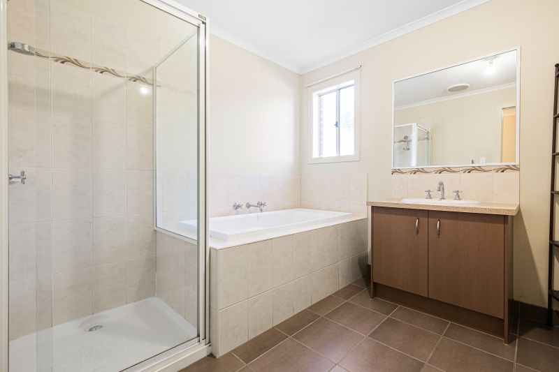 2 Manley Street, Epping