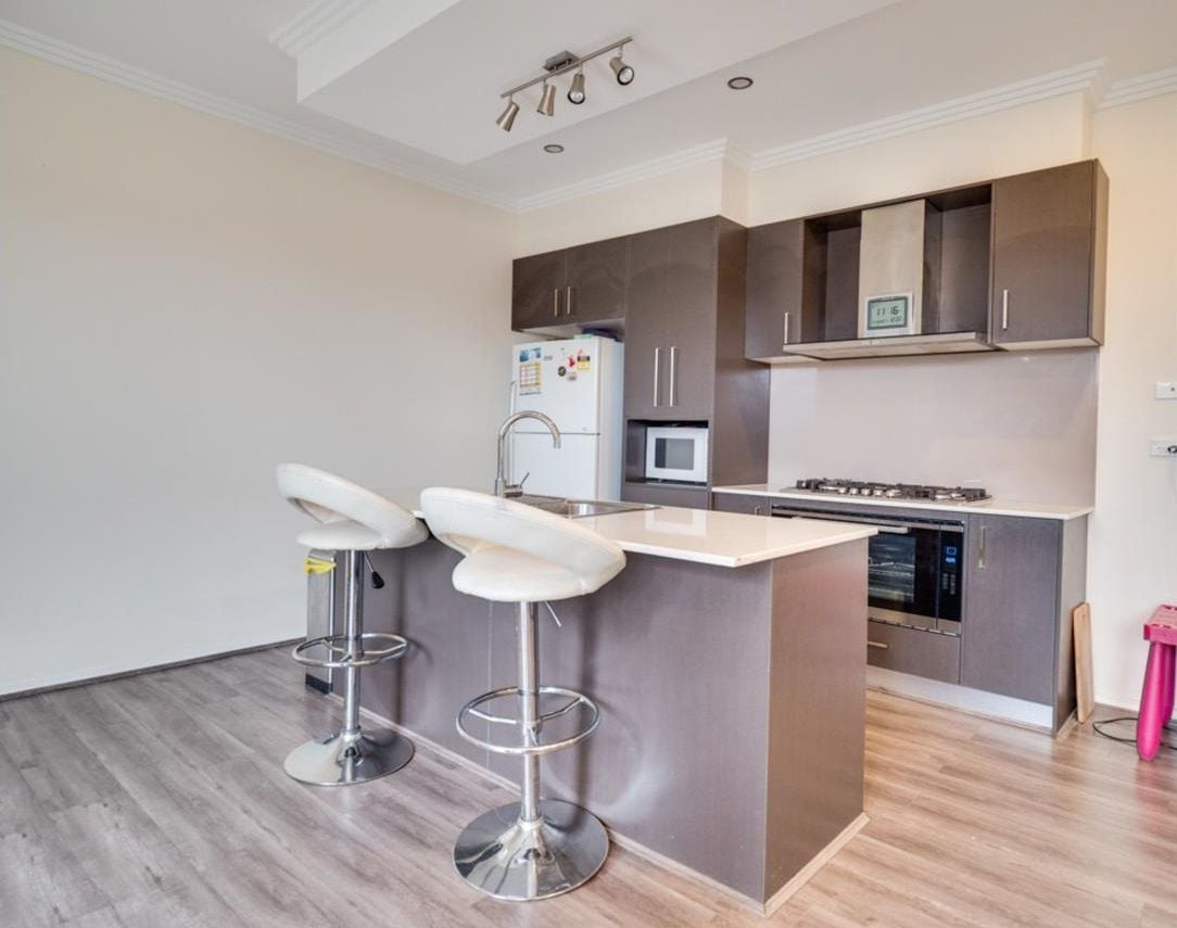 Beautiful Two-Bedroom Townhouse in Convenient Location
