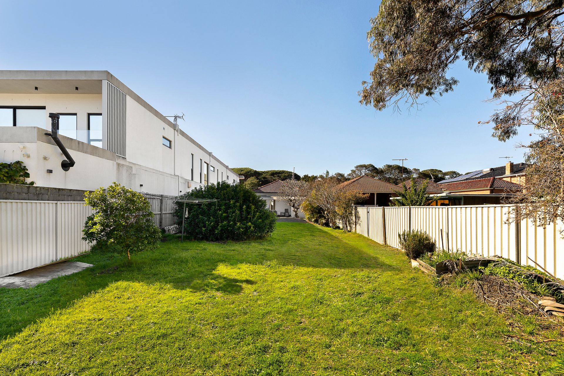 311 The Grand Parade, Sans Souci, Sans Souci - Thumbnail 6