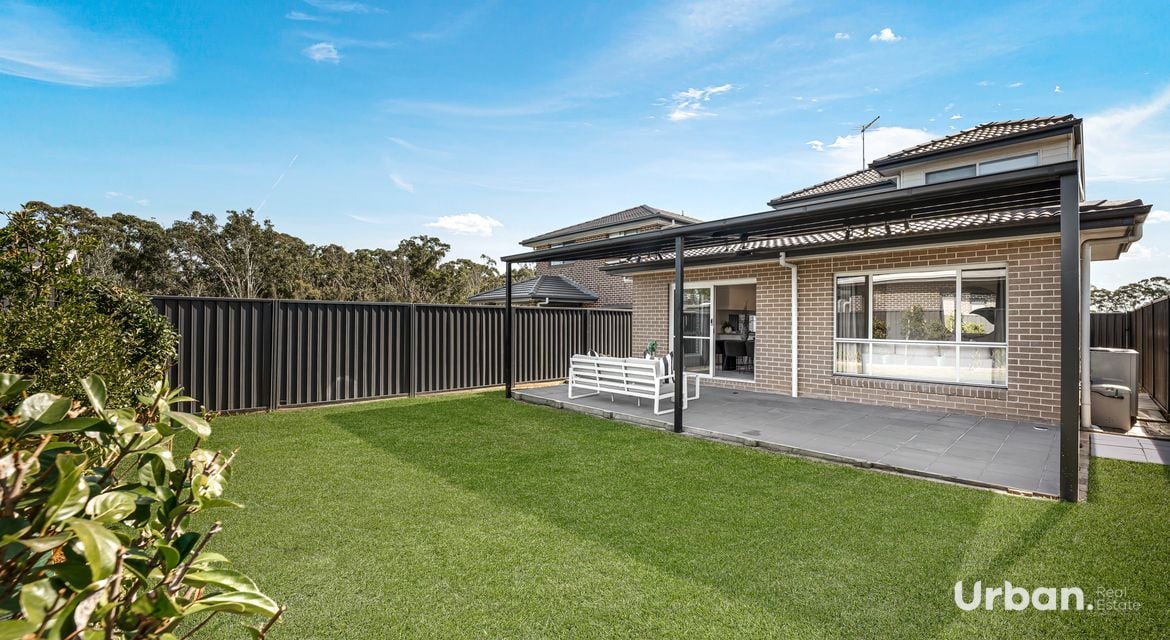 Colebee 16 Sandalwood Crescent