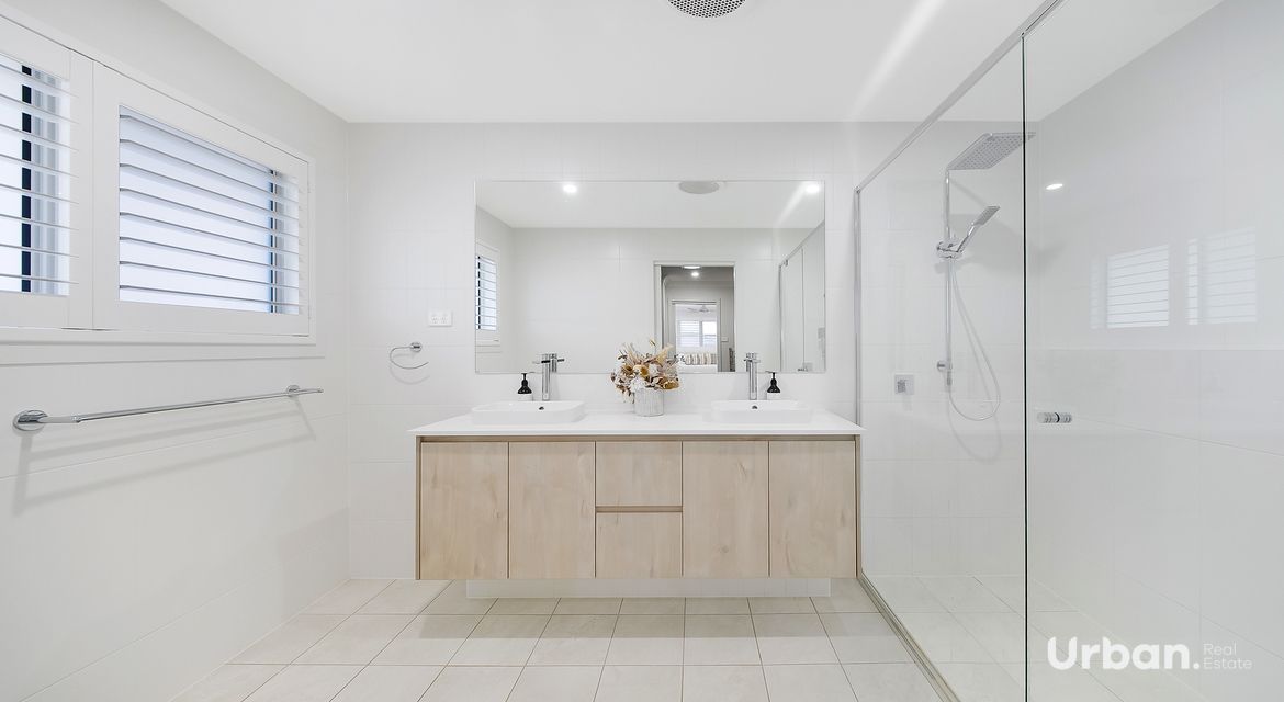 Lochinvar 11 Gregory Road