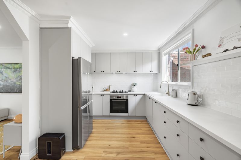 2/165-167 Dalton Road, Lalor