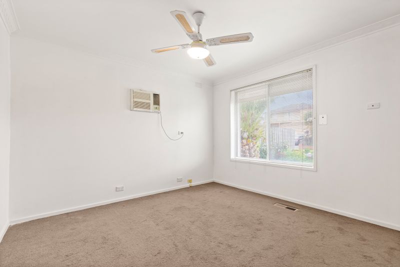 42 Kiama Drive, Lalor