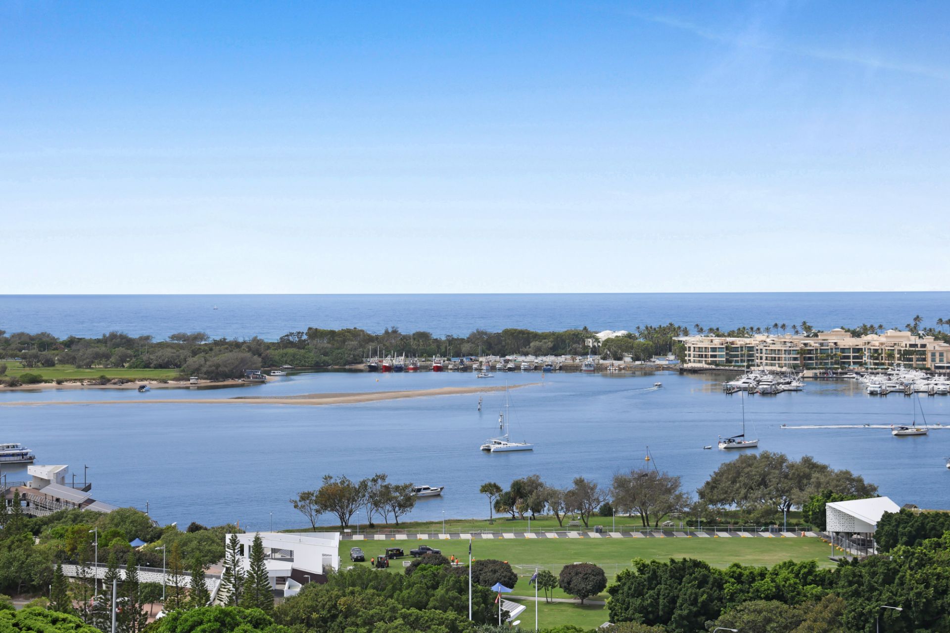 242/105 Scarborough Street, Southport, Southport - Thumbnail 2